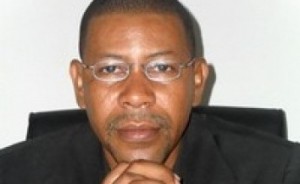 La démission tardive d’Iba N’Diaye