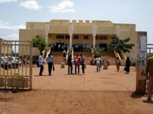 Sit-in des C.E.S A L’U.S.T.T.B : A quand la reprise des cours académiques 2013-2014 ?