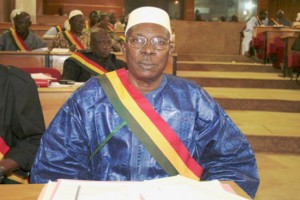 Pr Younoussi Touré, Président de l’Assemblée nationale par intérim : «Non! L’Assemblée nationale n’est pas une chambre d’enregistrement» «Je dirais aux futurs nouveaux députés de défendre la République et non leurs intérêts personnels»