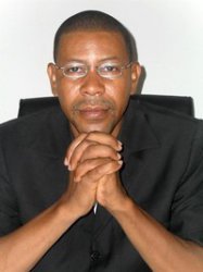 Edito: Sanogo continue de défier la République