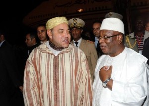 Quand sa Majesté le Roi Mohamed VI du Maroc reçoit le MNLA