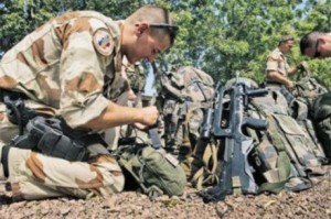 Défense : ce que vont coûter les interventions extérieures de la France en 2013