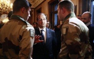 Centrafrique : Arrivée du président Hollande à Bangui