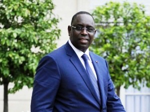 Sénégal: un patron de presse en garde à vue après des critiques contre le président Sall