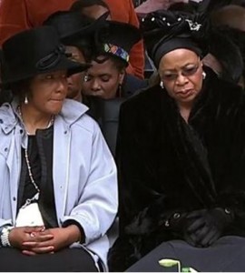 Rumeurs ou réalité: la veuve de Mandela maltraitée par la famille ?