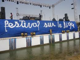 À propos du «Festival sur le Niger» de Ségou et du «Festival au Désert» de Tombouctou du Mali