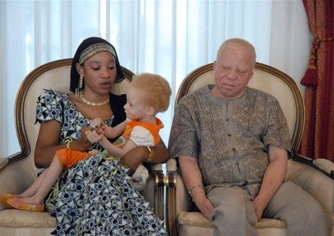 Salif Keïta parle de sa séparation avec Mafi : «Je ne ferai rien qui puisse la nuire, mais je veux ma résidence»