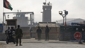 Kaboul libère 65 prisonniers malgré les avertissements américains