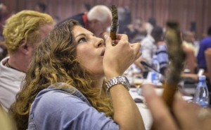 Cuba: 16,9 centimètres pour la cendre de cigare la plus longue