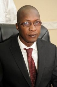 EQUIPE NATIONALE DE FOOTBALL : Henryk Kasperczak chez Housseini A. Guindo