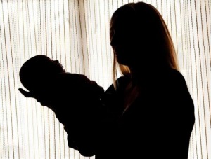 La taille du bébé à la naissance révélatrice de la santé de la mère