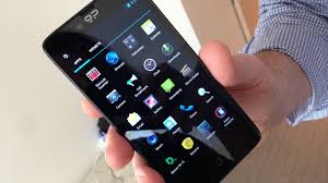 Le Blackphone : un nouveau téléphone qui défie la NSA parce qu’il empêche d’écouter les communications