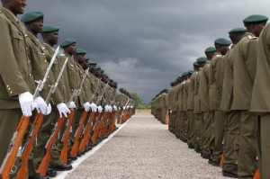 Ouganda: près de 100 morts dans les combats depuis ce week-end