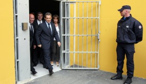 France: Sarkozy, inculpé, clame son innocence, dénonce une humiliation